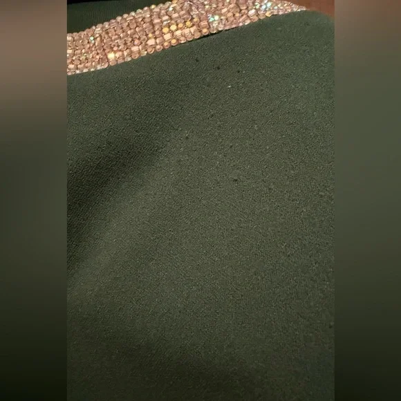 Elegant Green Strapless Dress with Silver Accents at midriff - Picture 12 of 12